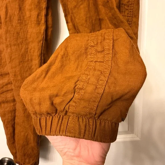 Athlete Cabo Linen Jogger in Toasted Ochre - Picture 7 of 9